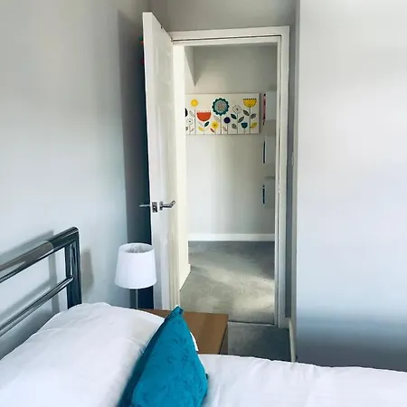 Apartament Three Warehouse *